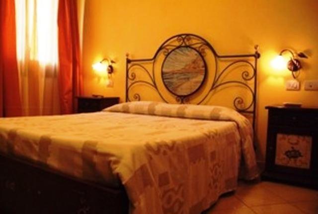 Bed and Breakfast Torre Salina Макарі Екстер'єр фото